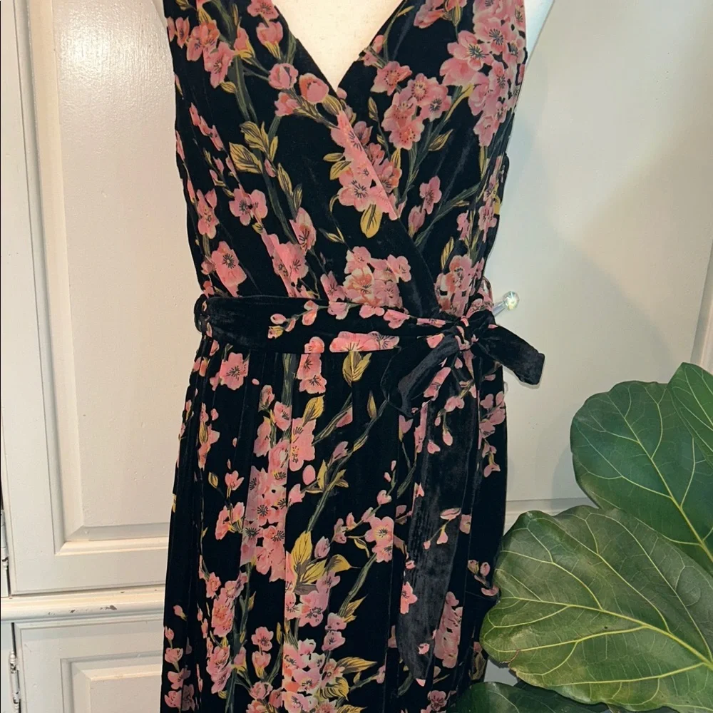 NEW Baltic Born Velvet Floral Black and Pink Wrap Full Length Dress Size Large - Picture 4 of 15